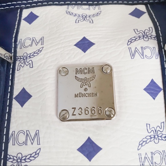 | MCM | Visetos Crossbody Boston Bag with Charms | - Picture 9 of 17